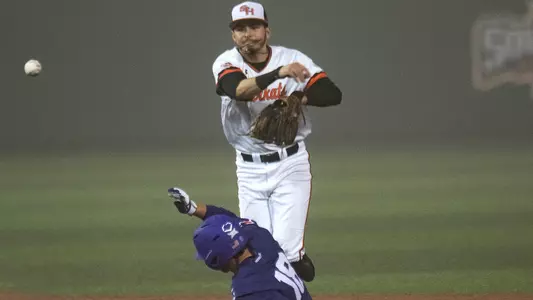 Fog cancels Kats' 10-3 lead over TCU