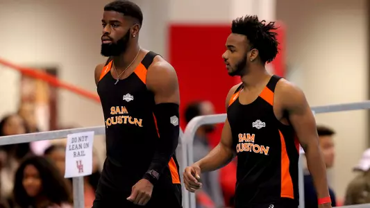 Kats stand out in Central Texas