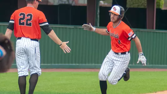 Kats rout HBU, 17-5, to take series