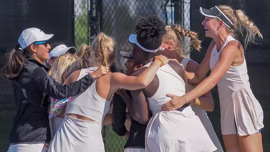 Kats upset ACU, advance to finals