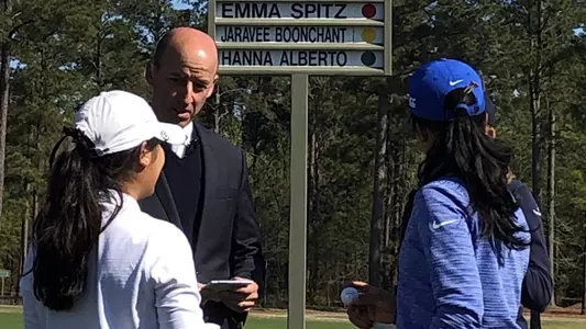 Alberto closes first day strong