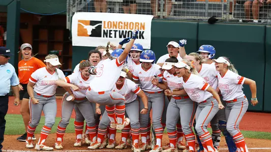 Kats shock Longhorns in Austin Regional