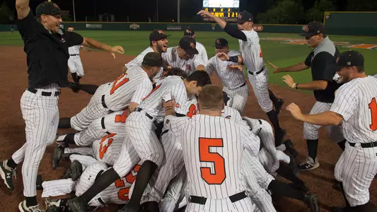 Bearkats clinch Southland title