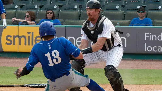 Islanders stun Kats in SLC Tournament