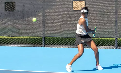 Tennis impresses at ITA Regional