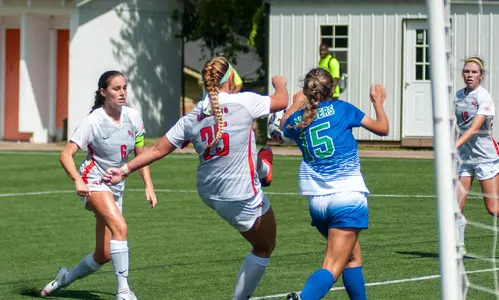 Kats, Islanders battle to 1-1 draw