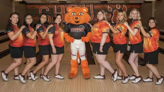 Bowling team with Sammy