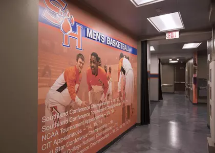 Coliseum SouthHallway1