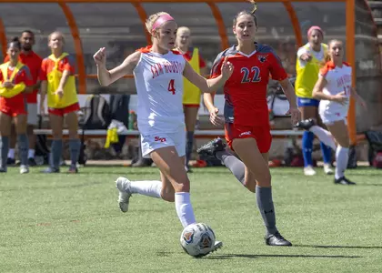 Brooke Jones dribbles against UTRGV