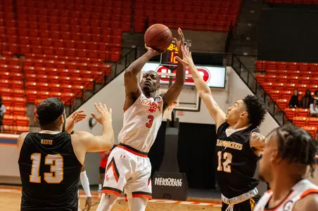 Demarkus Lampley shoots against LeTourneau