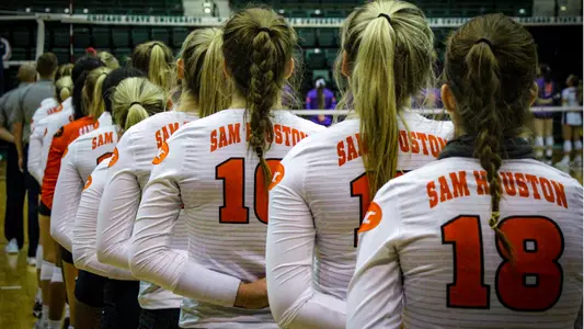 VB Team vs Evansville 2021