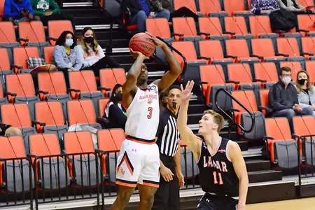 Demarkus Lampley shoots against Lamar