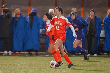 Landri Townsend dribbles against NSU