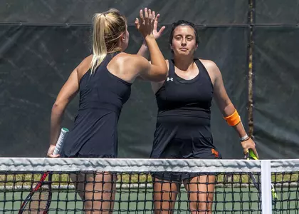 Constandena Nicolaou and Andrijana Brkic high five
