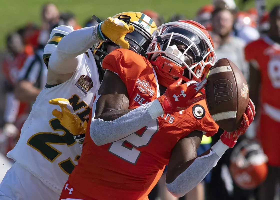 Ife Adeyi catches key pass against NDSU