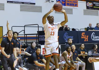 Jaden Ray shoots a 3 against Grand Canyon