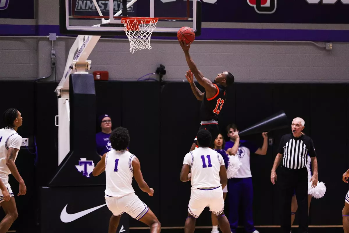 Jaden Ray drives against Tarleton