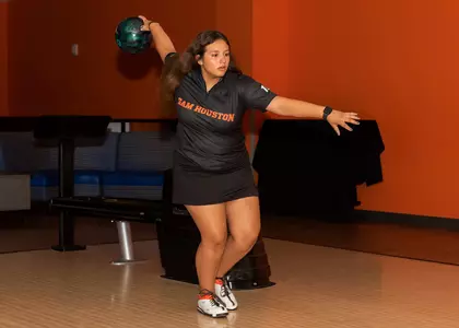 Isabella Colon bowling