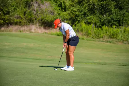 Jenn David putts at Bearkat Course