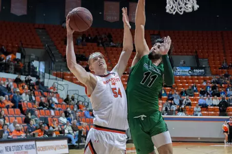 Kuba Karwowski shoots against Utah Valley