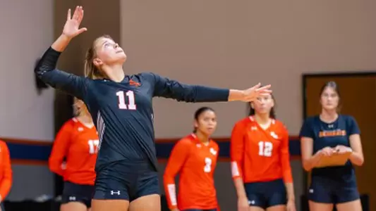 Hannah Baker serve vs SFA 2022