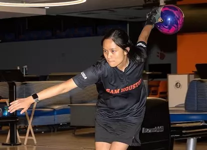 Rachel Ong posed bowling shot