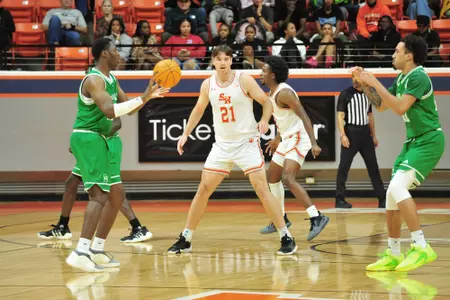 Lewis Rowe against Utah Valley