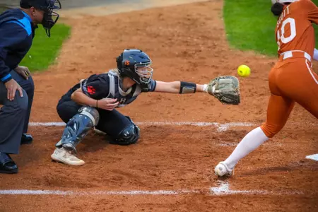 Hannah Scheaffer catches against Texas