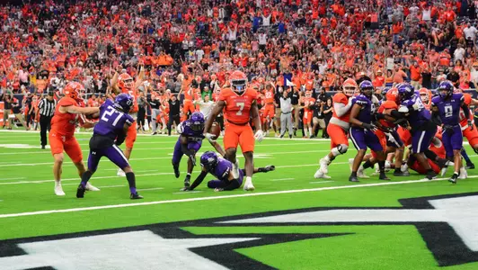 Dezmon Jackson scores the game-winning touchdown against SFA