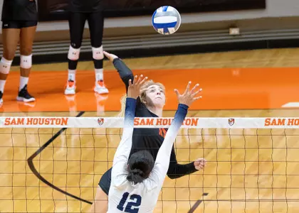 McKenzie Morvant hits against Oral Roberts