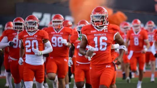 Football run in vs FIU 2023