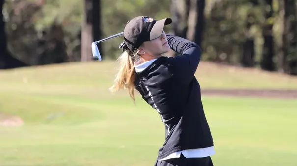 Vicky Renzi at The Ally