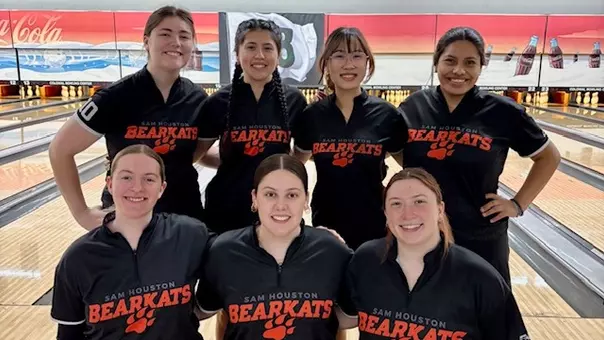 Sam Houston bowling gets ready to compete at the Colonial Lanes Classic