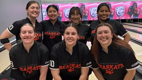 The Sam Houston bowling team gets ready to roll at the Bulldog Classic