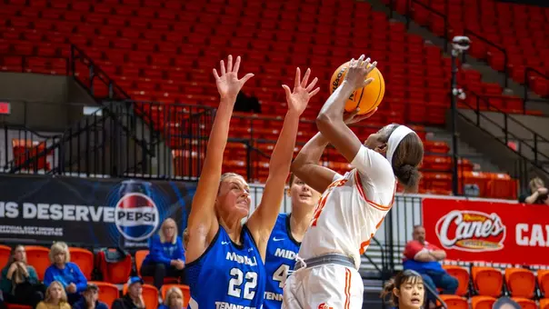 Whitney Dunn vs MTSU