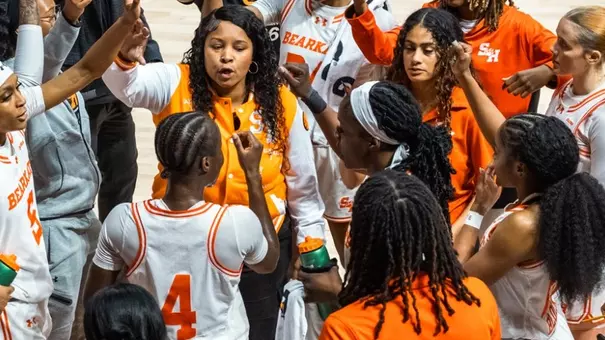 WBB Huddle 2025-26