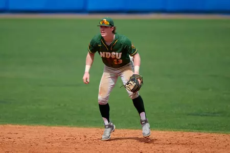 North Dakota State Bison second baseman Druw Sackett (13) during an NCAA baseball game against the Maine Black Bears on March 11, 2022 at Chain of Lakes Stadium in Winter Haven, Florida. (Mike Janes/Four Seam Images)
