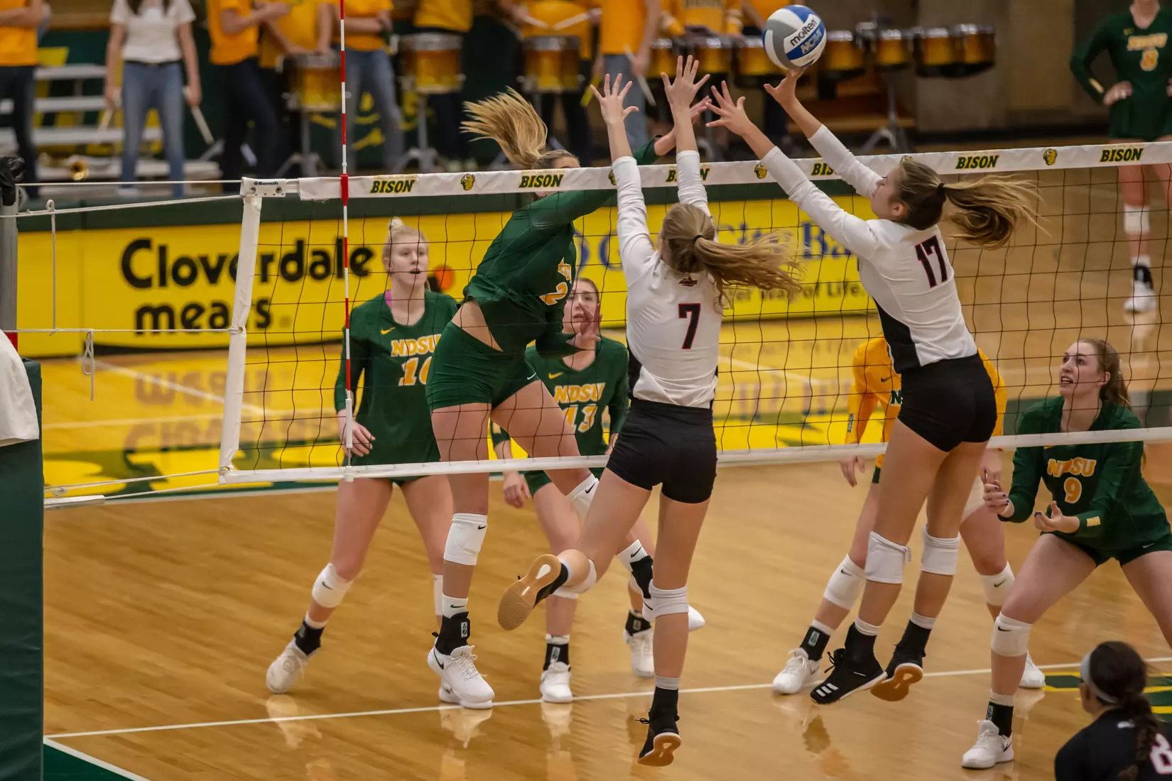 North Dakota State's Allie Mauch against Omaha in the Bentson Bunker Fieldhouse.