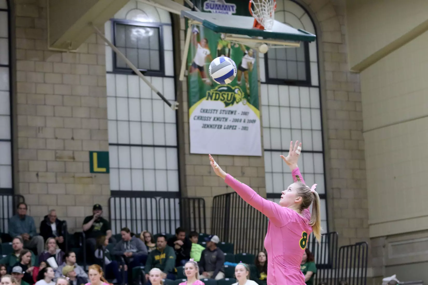 North Dakota State's Bella Lien against Purdue Fort Wayne in Bentson Bunker Fieldhouse.