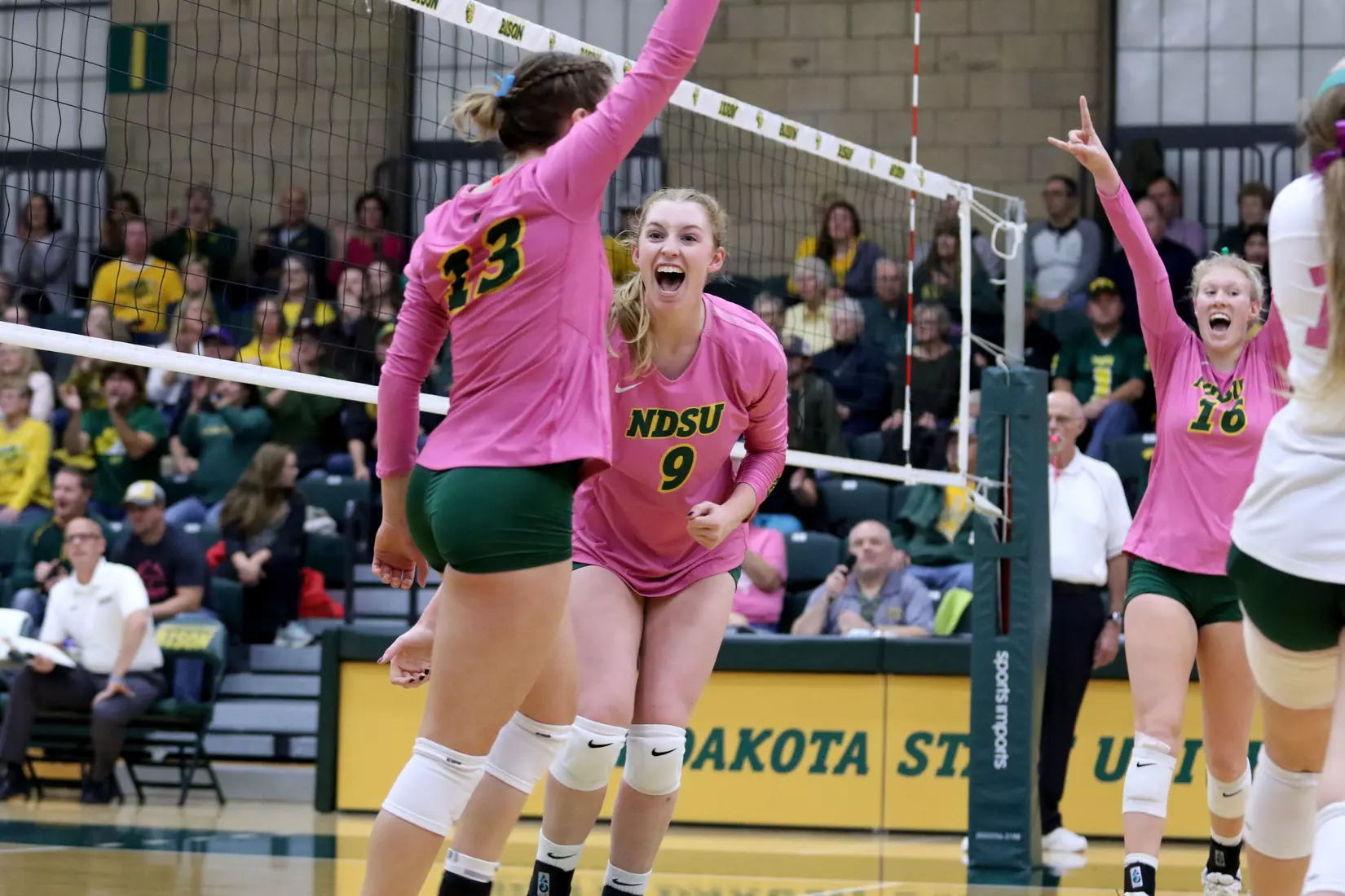 North Dakota State's Emily Halverson against Purdue Fort Wayne in Bentson Bunker Fieldhouse.
