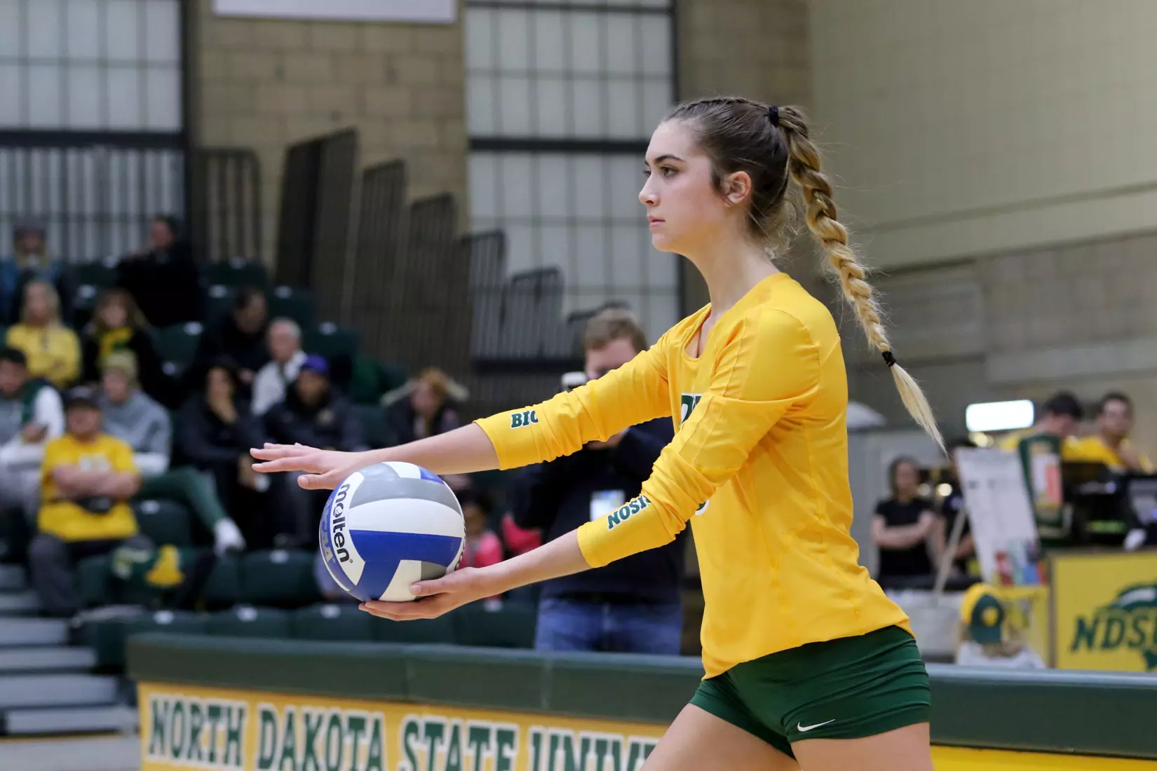 North Dakota State's Syra Tanchin against South Dakota in the Bentson Bunker Fieldhouse.