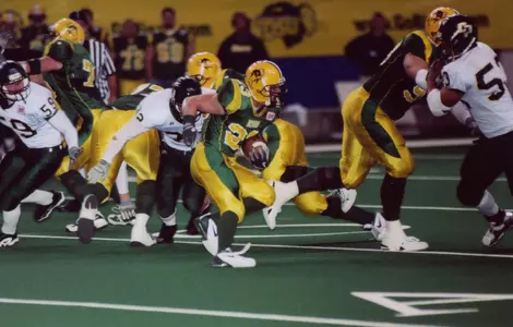 North Dakota State, Steffes Wear Down Weber State 31-17 Image