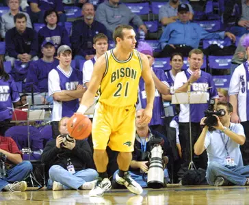 Oakland Uses Second-Half Run to Blow Past North Dakota State Image