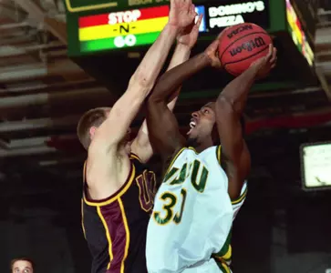 Obadina's Only Basket Lifts North Dakota State Past Southwest Minnesota State Image