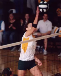 Bison Cruise Past Texas-Pan American in Volleyball, 3-0 Image