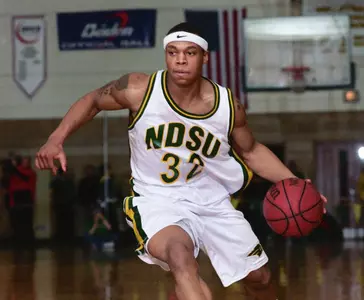 Green Hot in Second Half Again as North Dakota State Defeats Northern State Image