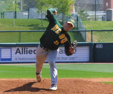 Bison Fall Victim to Gophers' Sixth-Inning Rally Image