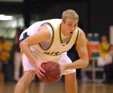 Strong First Half Carries Bison Past Wisconsin-Green Bay, 85-73 Image
