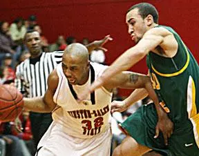 Woodside, Winkelman Shoot Bison to Third Road Win at Winston-Salem State Image