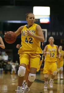 South Dakota State Starts Strong, Finishes Strong to Defeat NDSU 86-45 Image